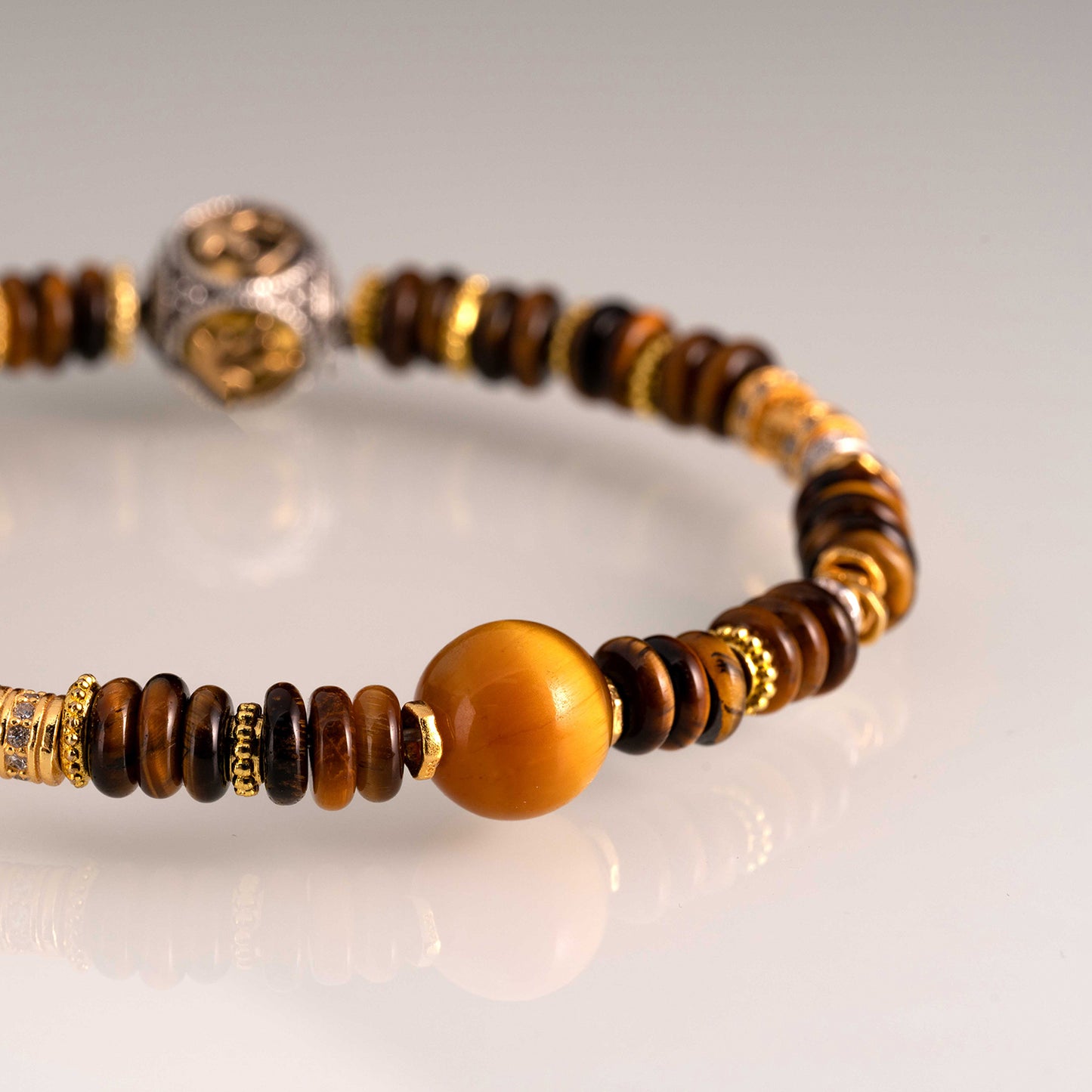 Zodiac Ox - 八百里